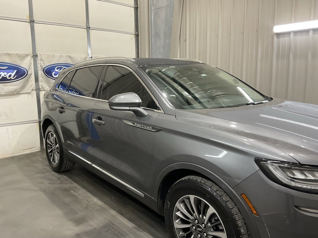 Used 2022 Lincoln Nautilus Reserve w/ Cargo Utility Package image 4