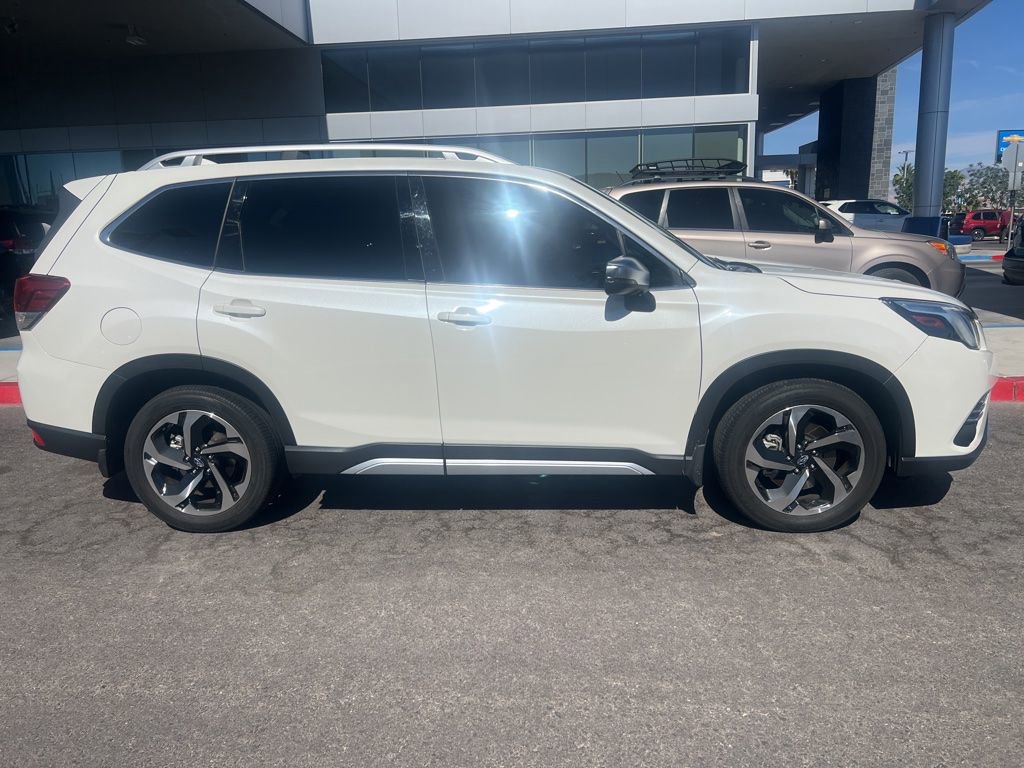 Used 2023 Subaru Forester Touring w/ Popular Package #3 AWD/4WD image 5