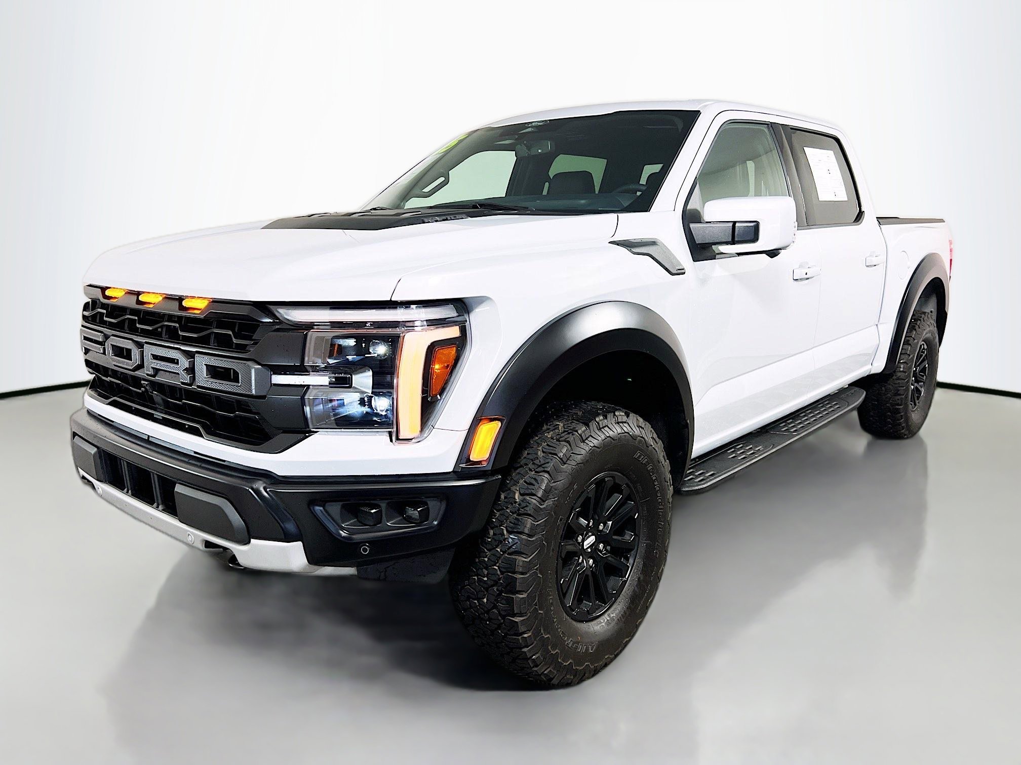Used 2025 Ford F150 Raptor image 9