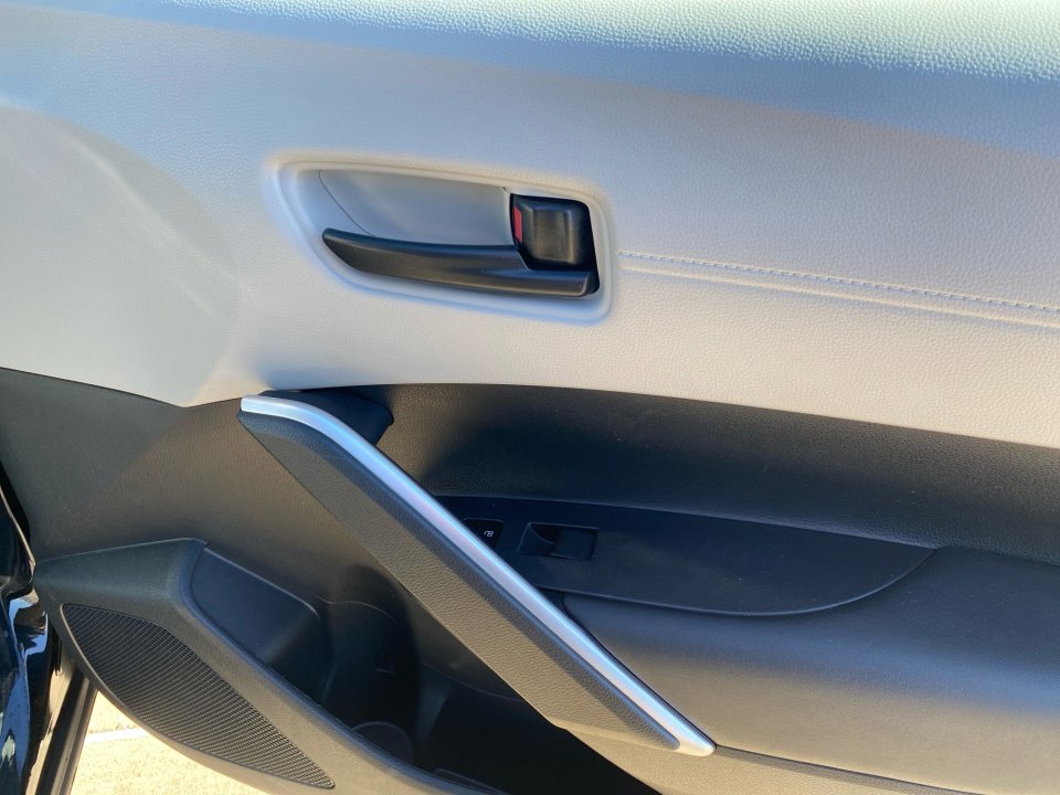 Used 2023 Toyota Corolla Cross L image 34