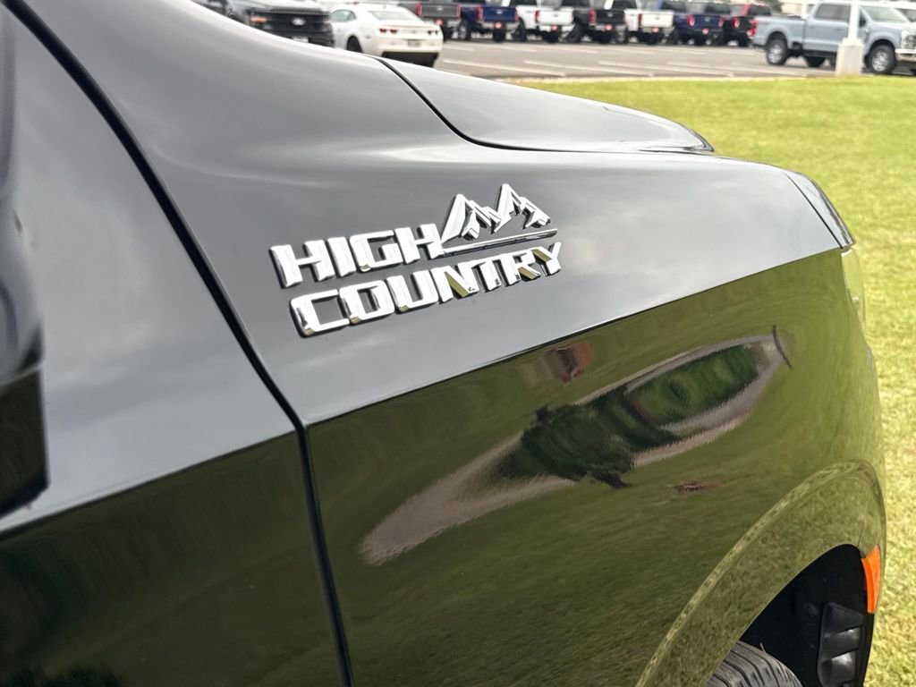 Used 2021 Chevrolet Suburban High Country image 53