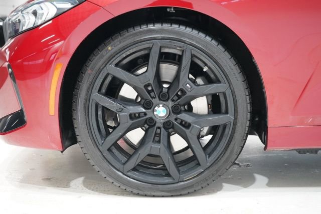 Used 2025 BMW 330i xDrive Sedan w/ M Sport Package image 11