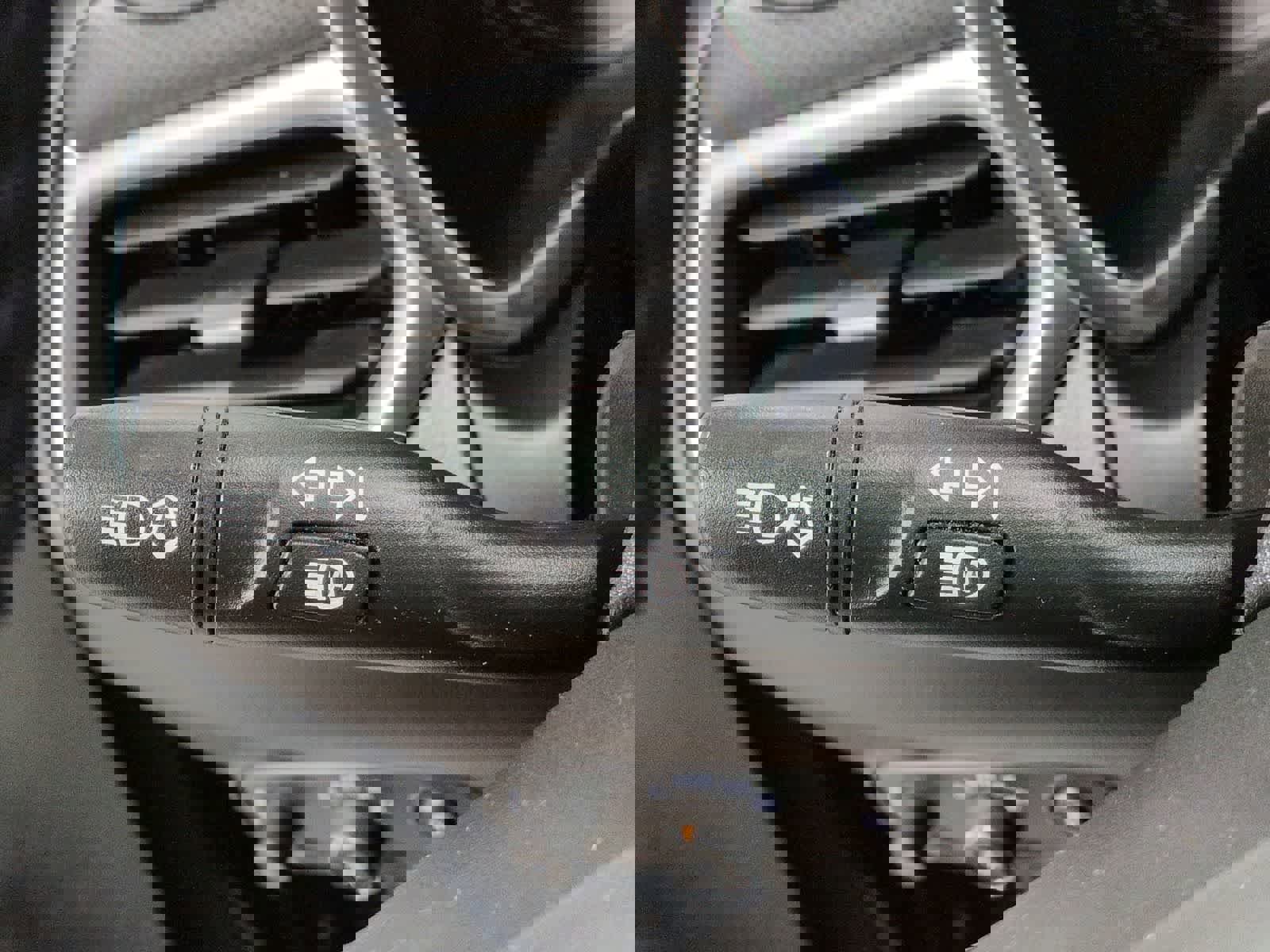 Used 2021 Chevrolet Equinox Premier w/ LPO, Floor Liner Package image 27