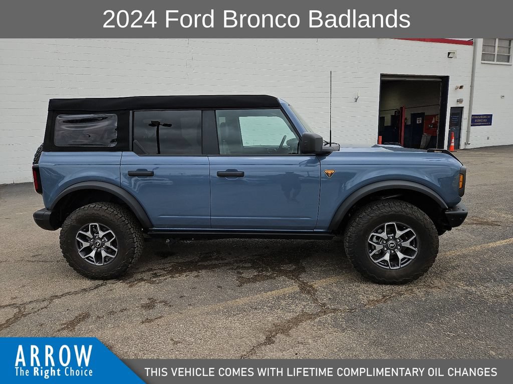 Used 2024 Ford Bronco Badlands AWD/4WD image 14