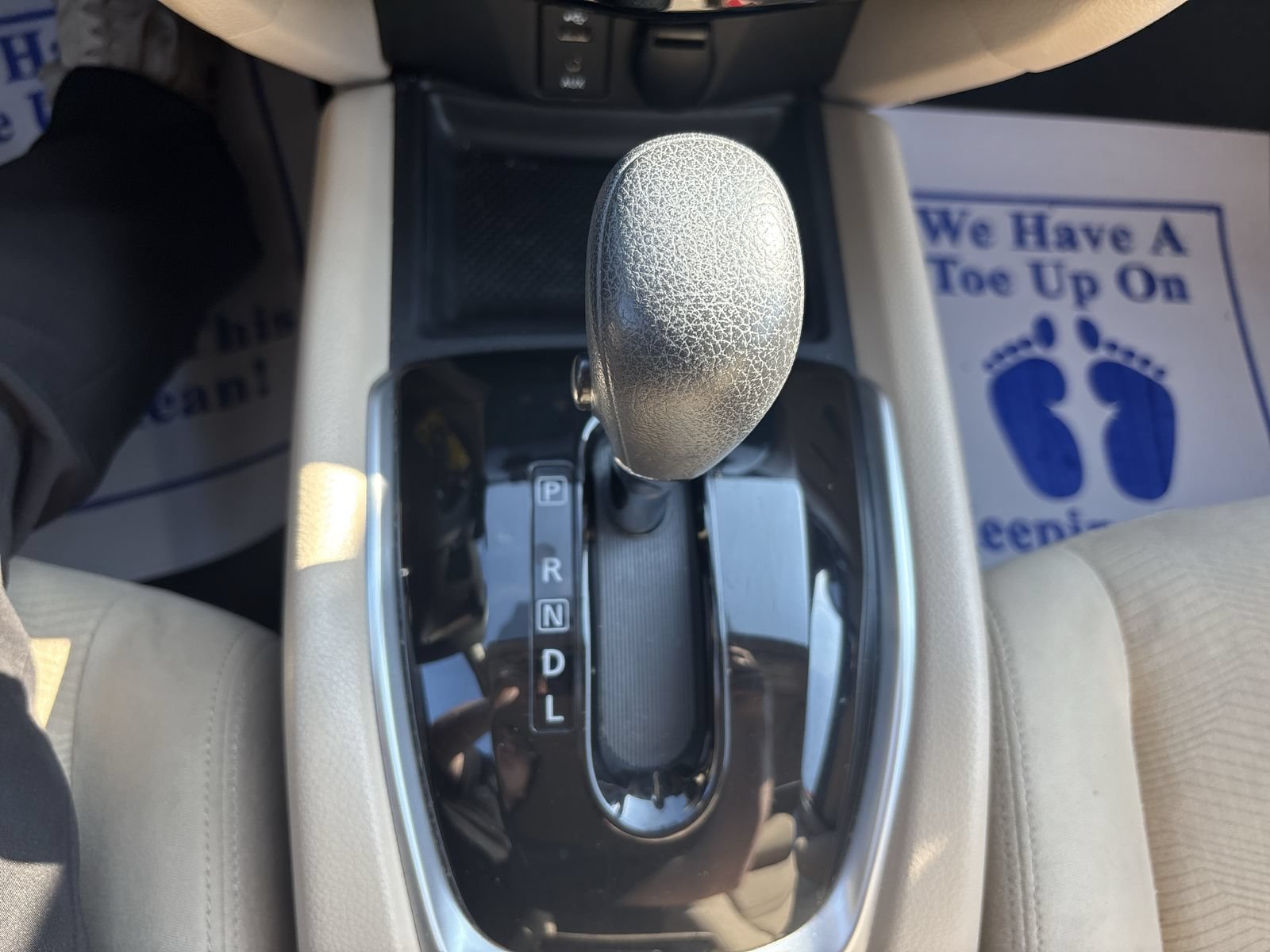 Used 2016 Nissan Rogue S w/ Appearance Package FWD image 22