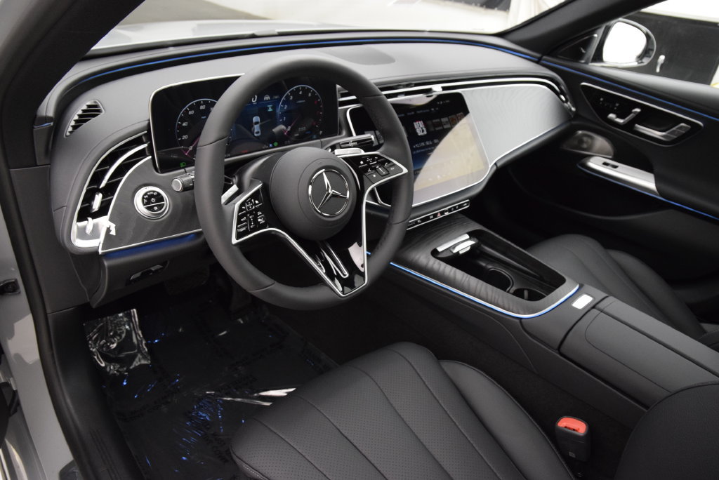 New 2027 Mercedes-Benz E 450 4MATIC Sedan image 21