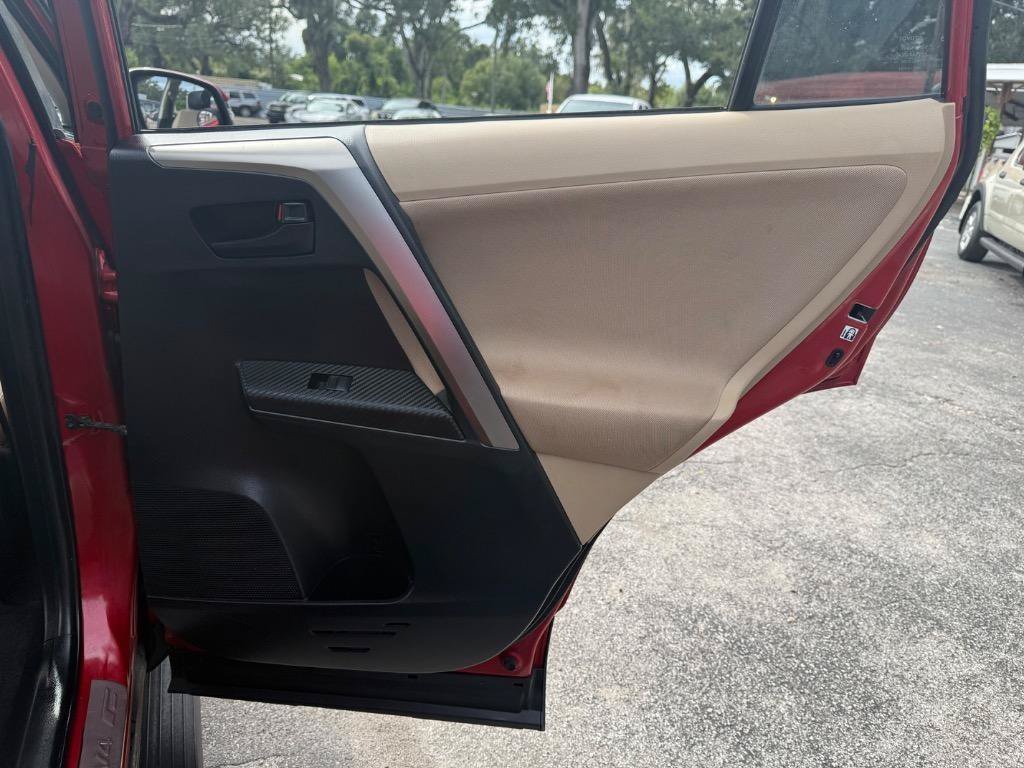 Used 2013 Toyota RAV4 XLE FWD image 21