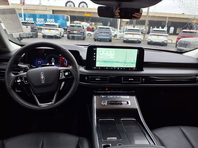 New 2026 Lincoln Aviator Reserve w/ Jet Appearance Package RWD image 6