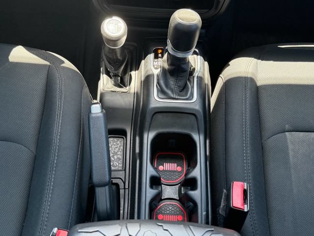 Used 2022 Jeep Gladiator Sport AWD/4WD image 17