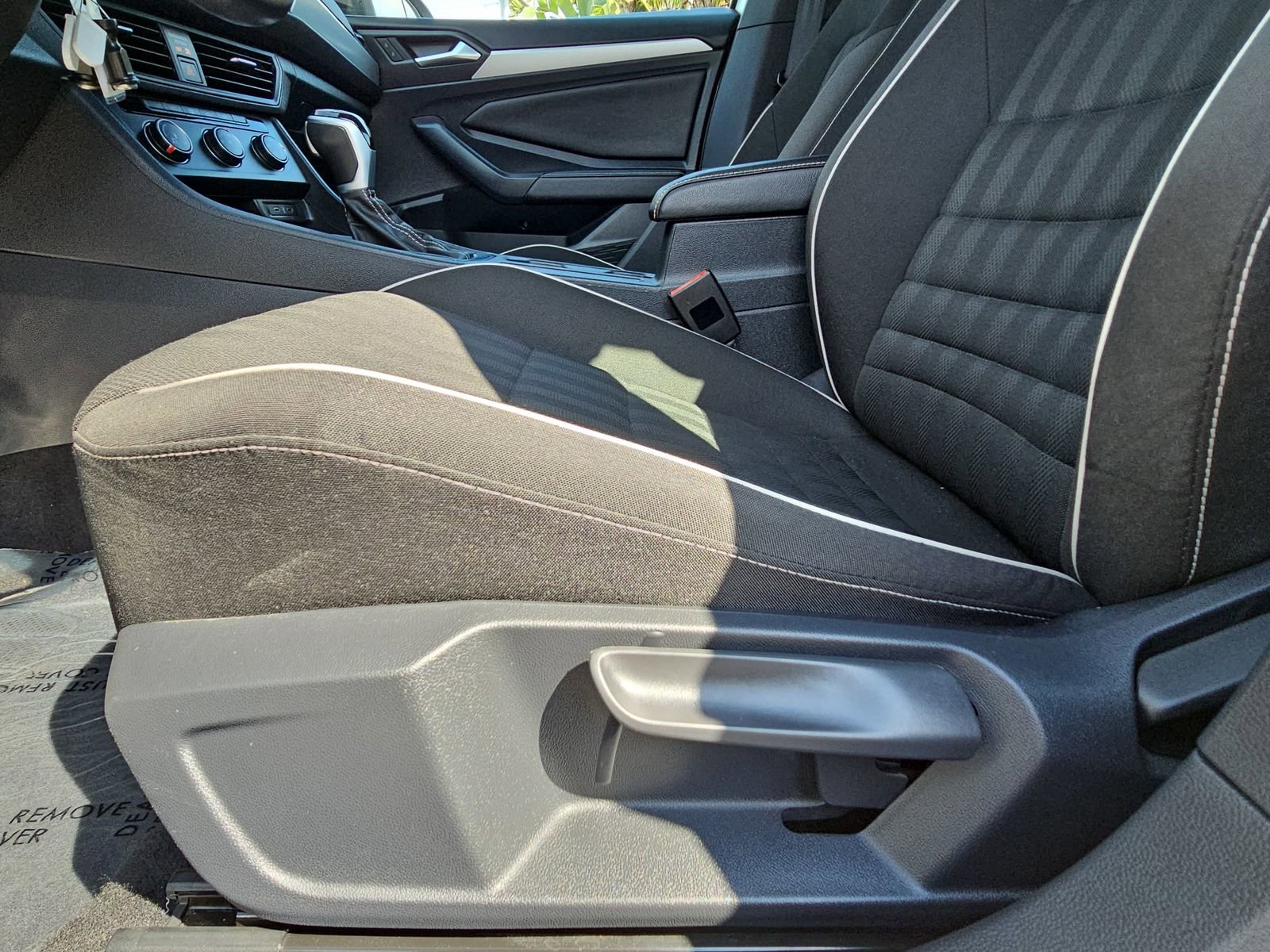 Used 2023 Volkswagen Jetta Sport image 27