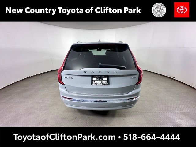 Used 2025 Volvo XC90 T8 Plus w/ Protection Package Premier AWD/4WD image 4