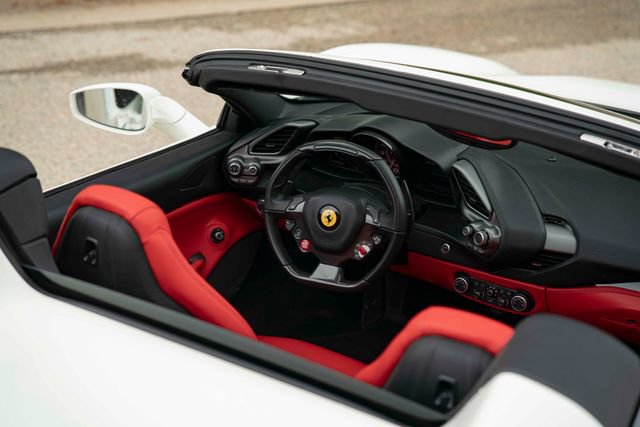 Used 2018 Ferrari 488 Spider RWD image 35