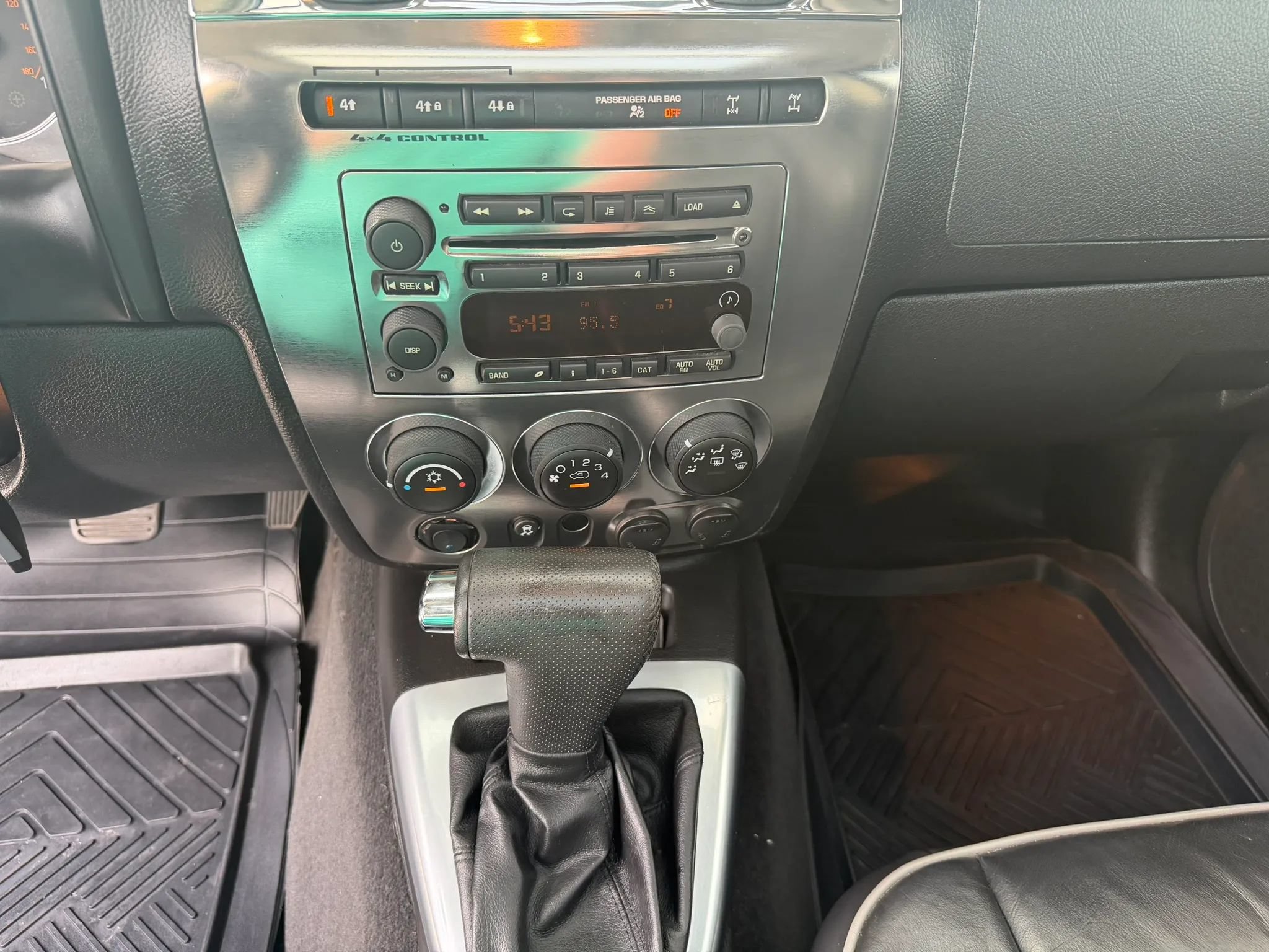 Used 2009 HUMMER H3T Luxury AWD/4WD image 20