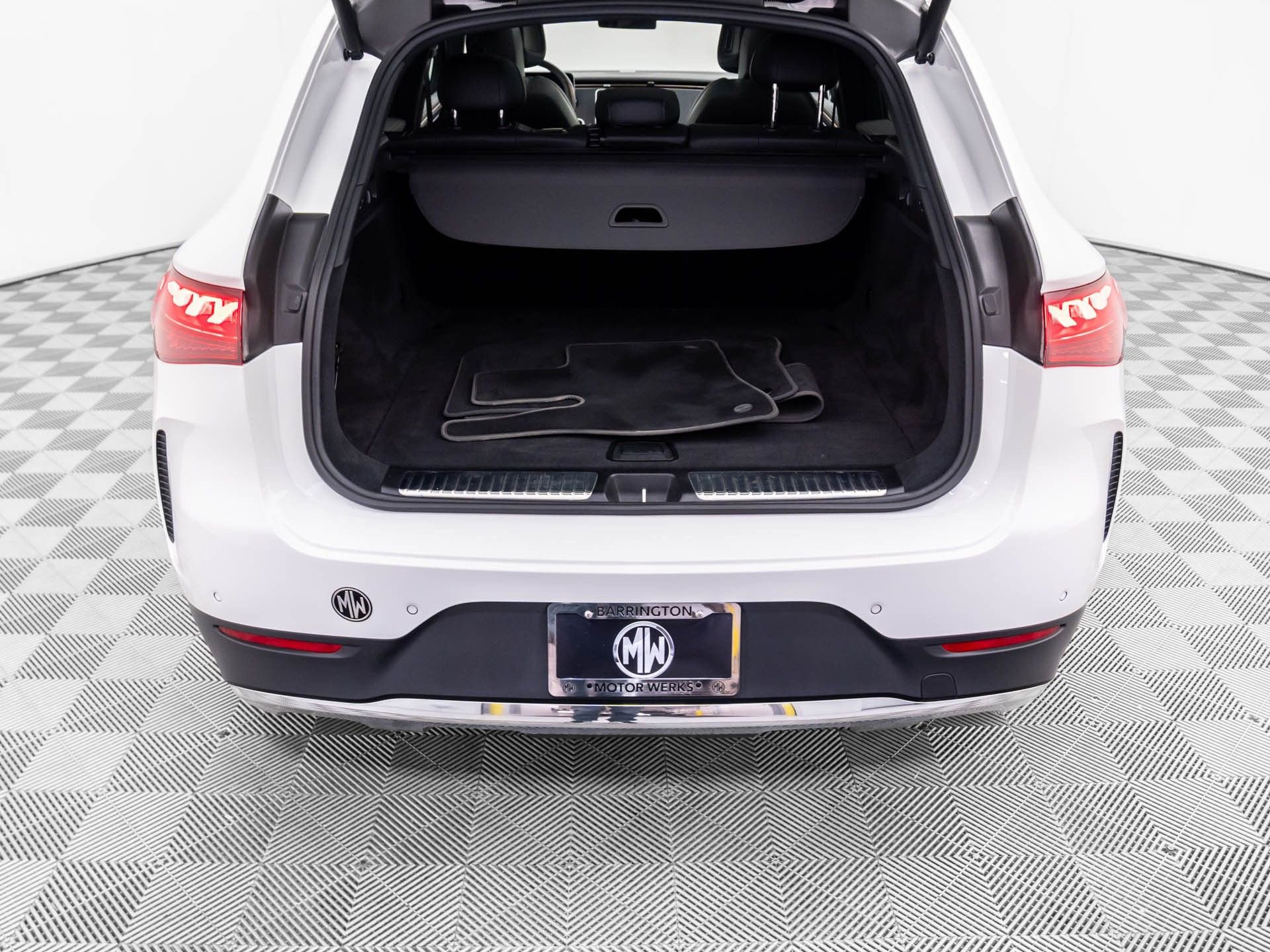 Certified 2024 Mercedes-Benz EQE 350+ 4MATIC SUV w/ Driver Assistance Package image 31