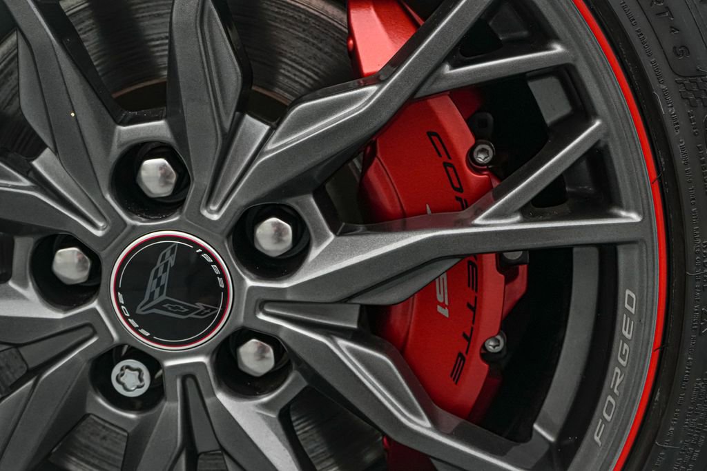 Used 2022 Chevrolet Corvette Stingray Premium Conv w/ Z51 Performance Package RWD image 13