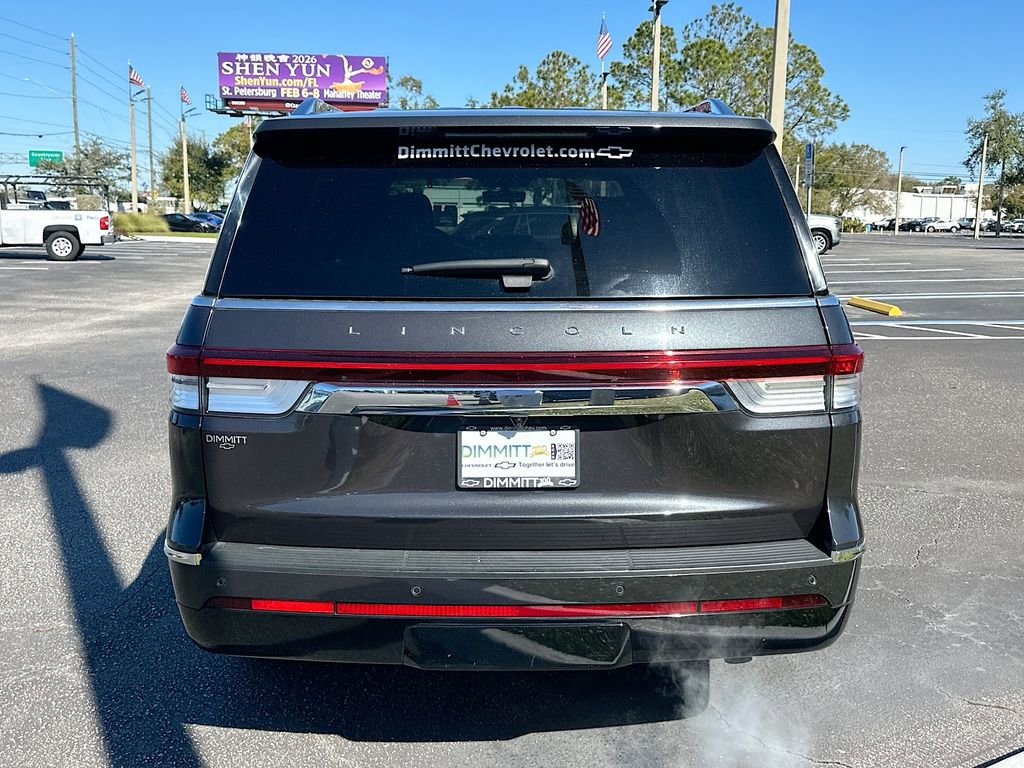 Used 2023 Lincoln Navigator Reserve image 7