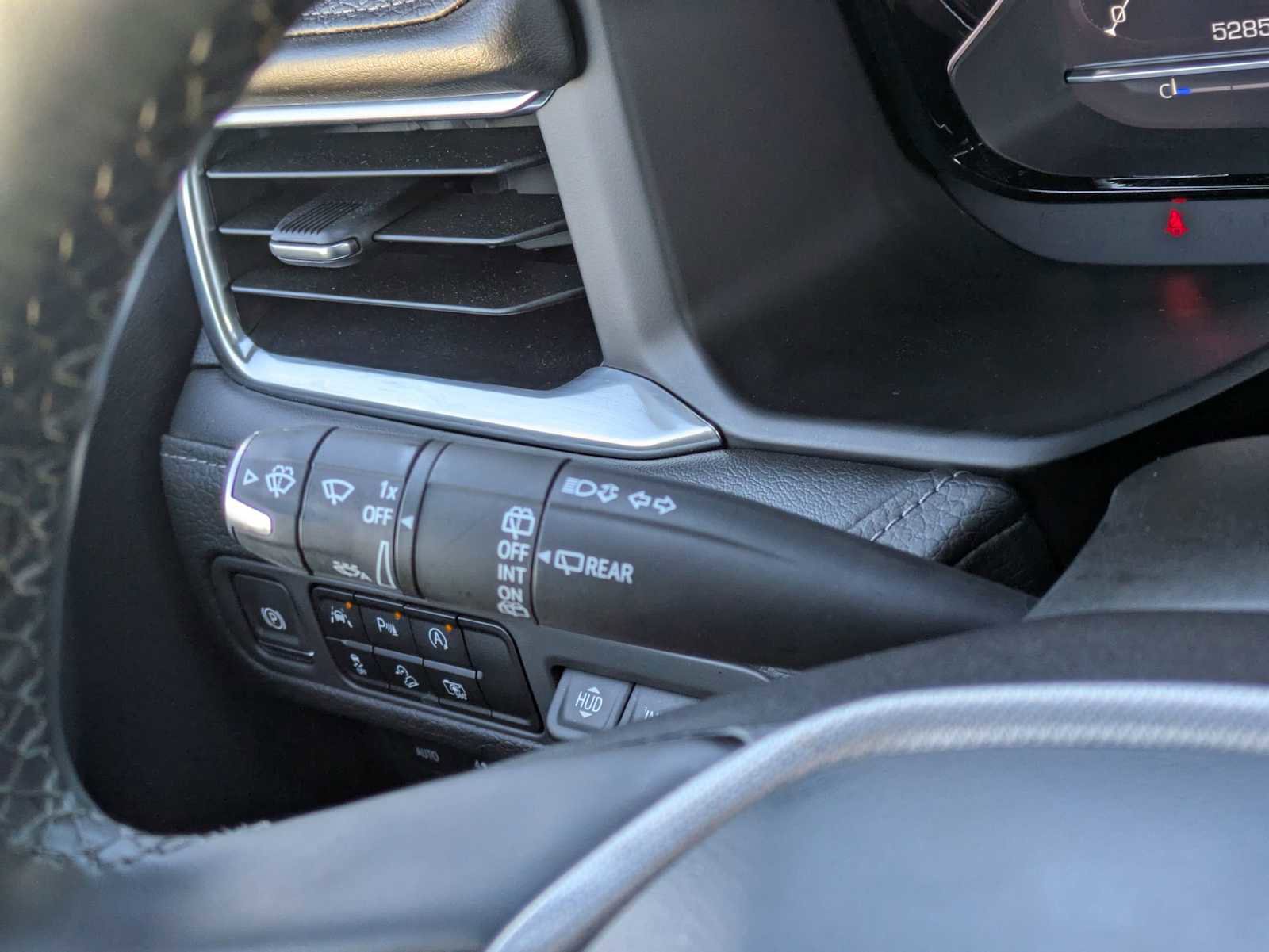 Used 2024 GMC Yukon Denali w/ Max Trailering Package image 28