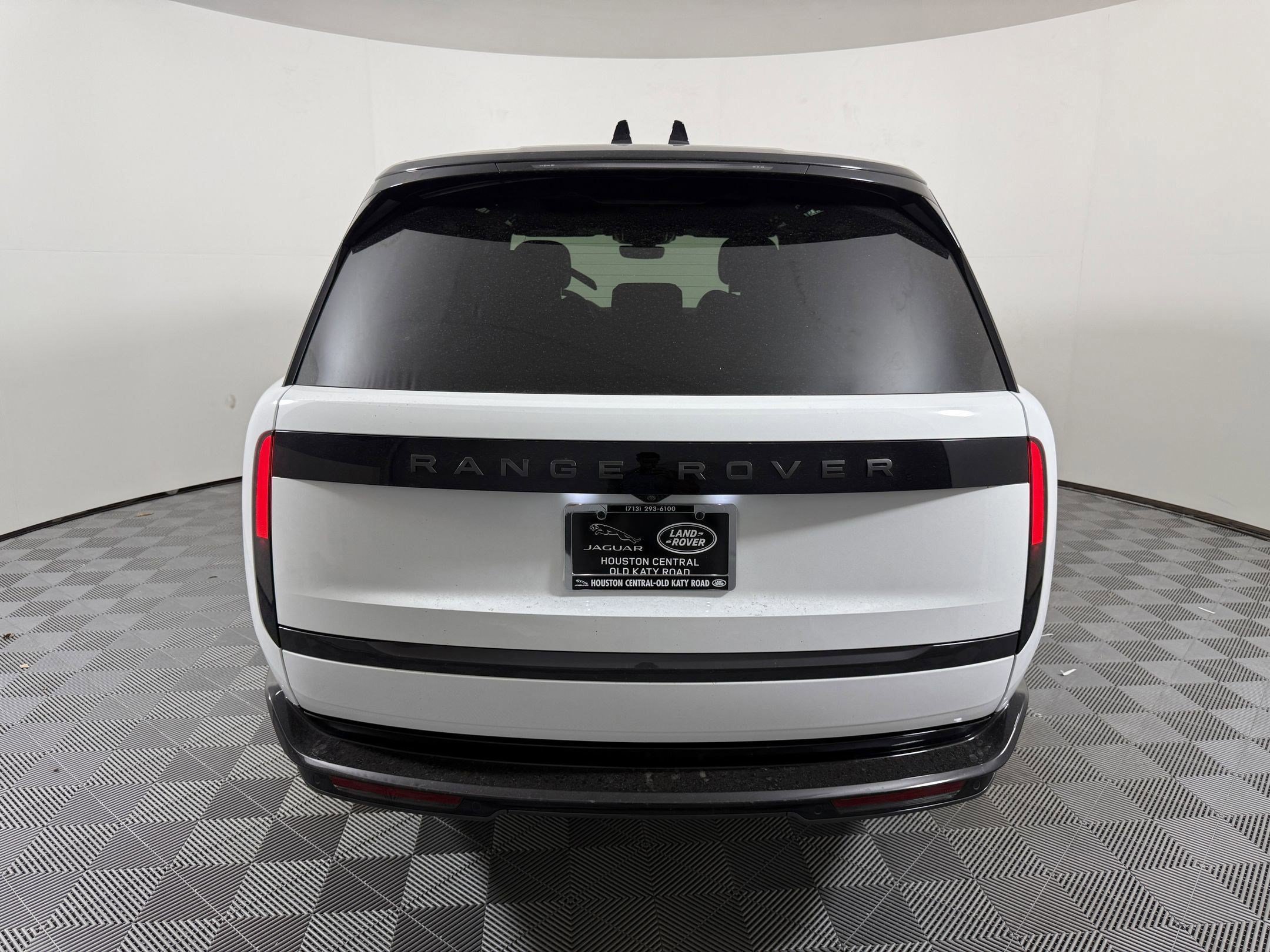 New 2026 Land Rover Range Rover SE AWD/4WD image 8