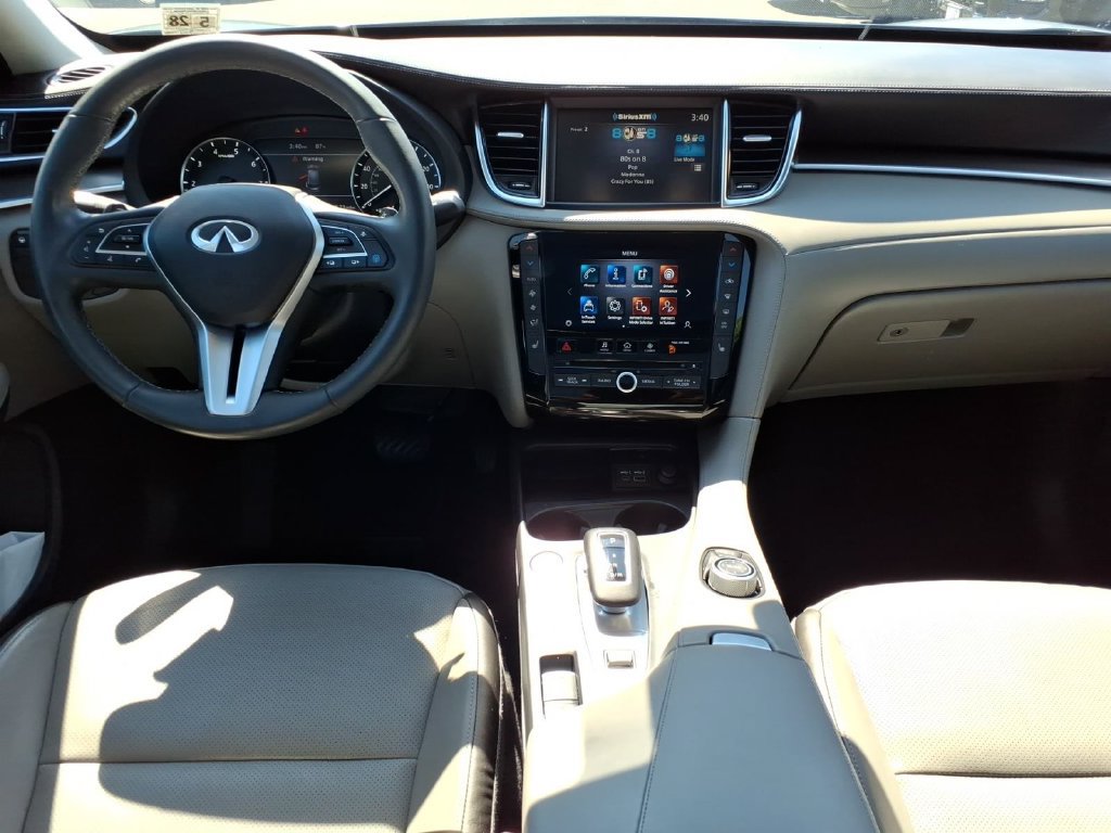 Used 2023 INFINITI QX50 Luxe AWD/4WD image 16