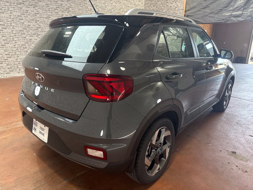 New 2026 Hyundai Venue SEL FWD image 7