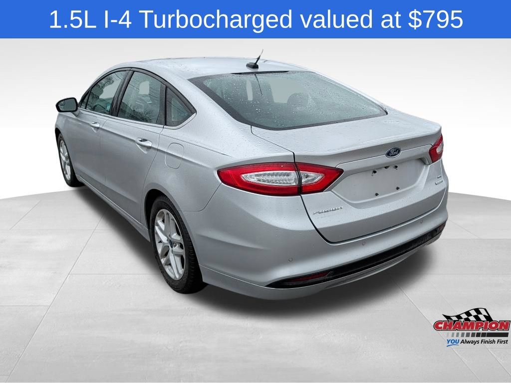 Used 2016 Ford Fusion SE FWD video 3