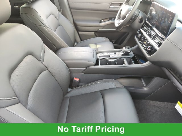 New 2026 Nissan Pathfinder SL FWD image 11