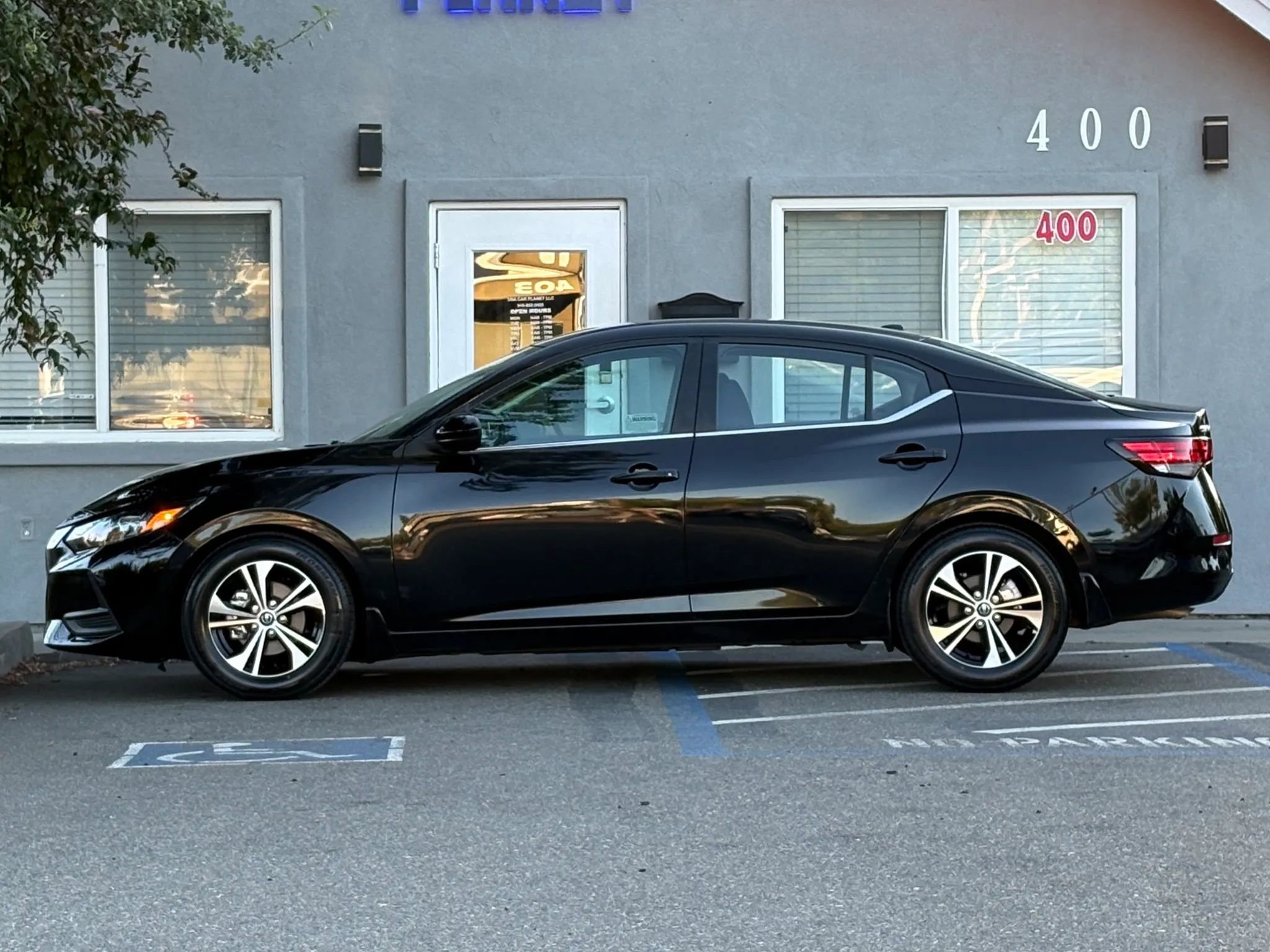 Used 2022 Nissan Sentra SV w/ Trunk Package FWD image 8
