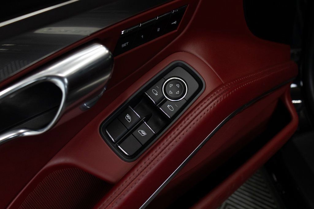 Used 2017 Porsche 911 Carrera S image 19