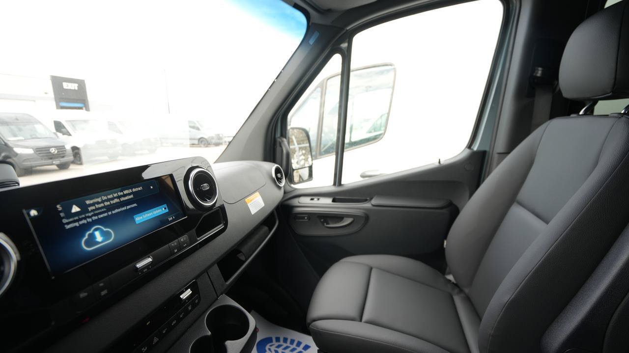 New 2026 Mercedes-Benz Sprinter 2500 image 13