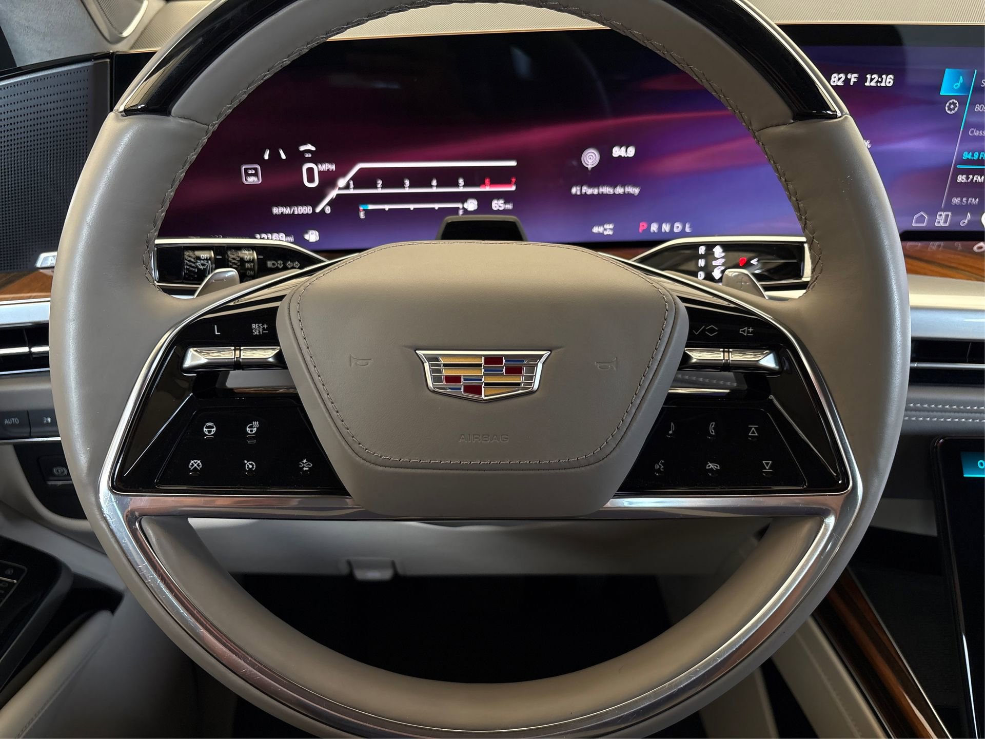 Certified 2025 Cadillac Escalade ESV Sport Platinum AWD/4WD image 20