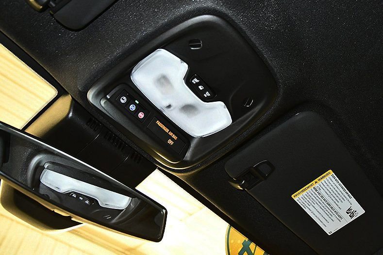 Used 2024 Chevrolet Colorado Trail Boss w/ Technology Package image 26