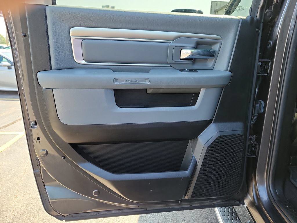 Used 2018 RAM 2500 Big Horn AWD/4WD image 18