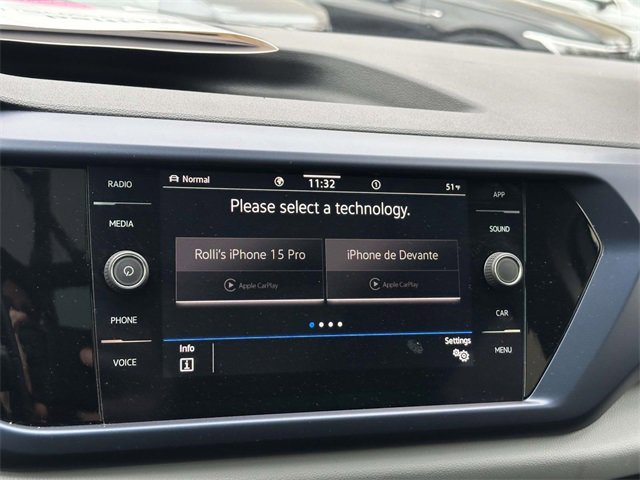 Certified 2022 Volkswagen Taos SE w/ Panoramic Sunroof Package image 37