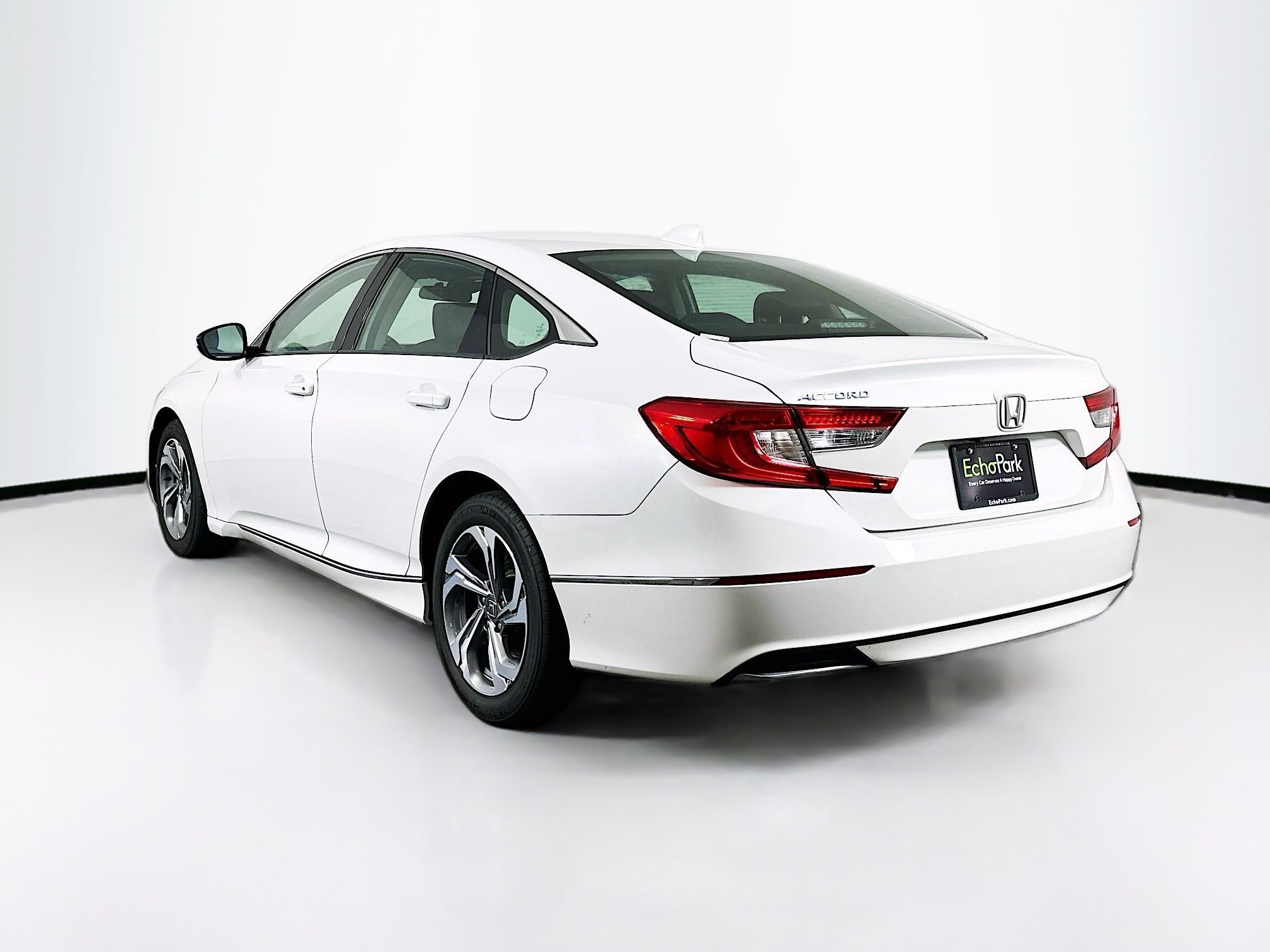 Used 2019 Honda Accord EX image 5