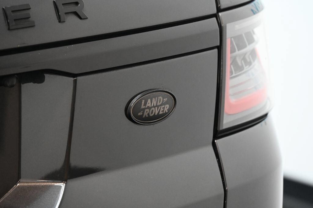 Used 2019 Land Rover Range Rover Sport Supercharged AWD/4WD image 16