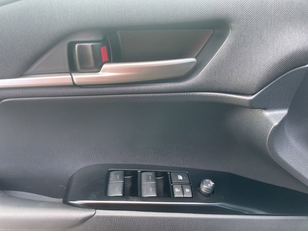 New 2026 Toyota Camry LE w/ Convenience Package FWD image 16