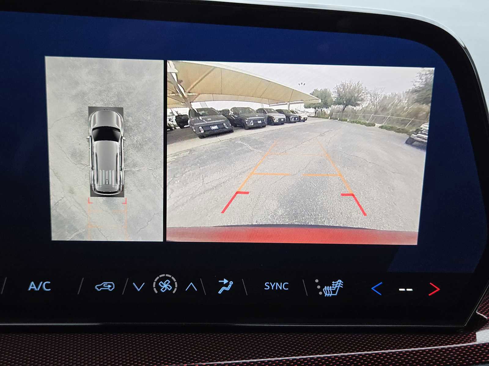 Certified 2025 Chevrolet Traverse Z71 w/ Driver Confidence Package image 18