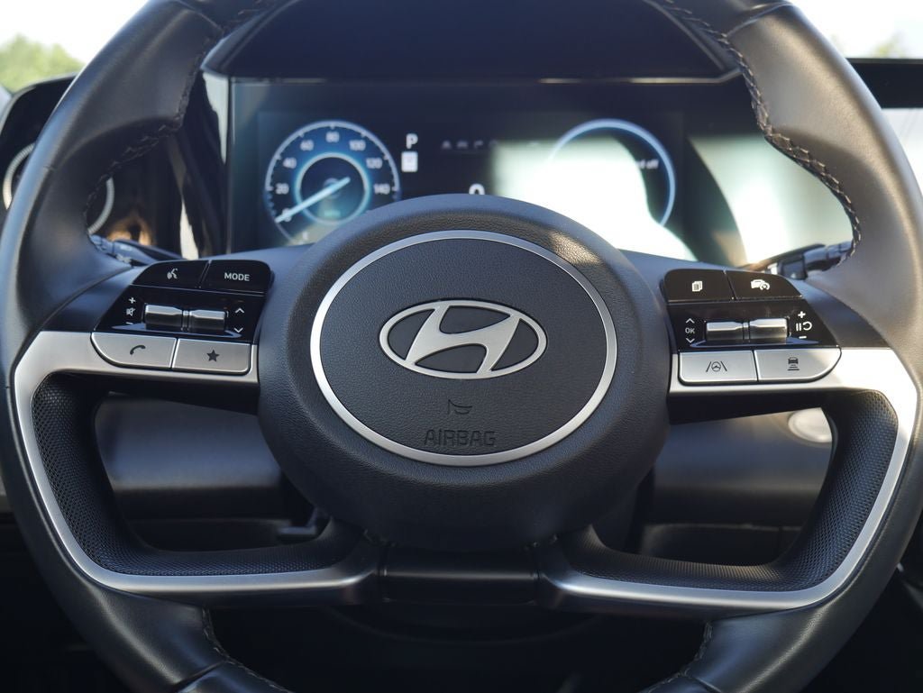 Used 2025 Hyundai Elantra Limited FWD image 36
