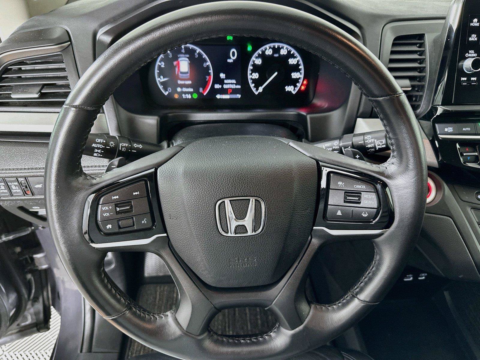 Certified 2025 Honda Odyssey EX-L image 19