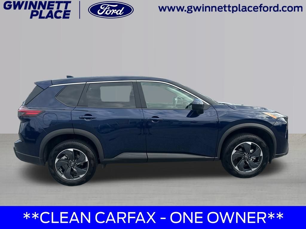 Used 2025 Nissan Rogue SV AWD/4WD image 4