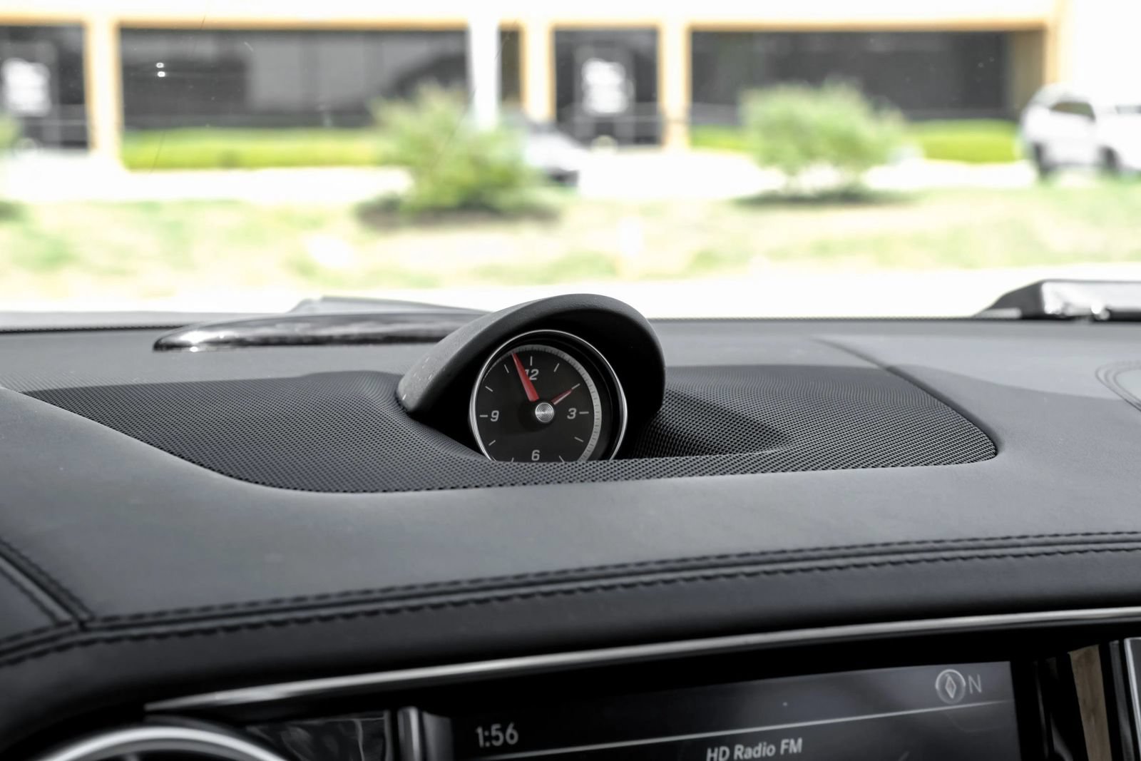 Used 2020 Mercedes-Benz SL 550 image 36
