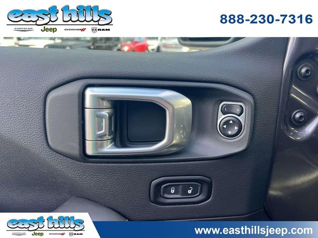 Used 2025 Jeep Wrangler Sahara w/ Safety Group AWD/4WD image 21