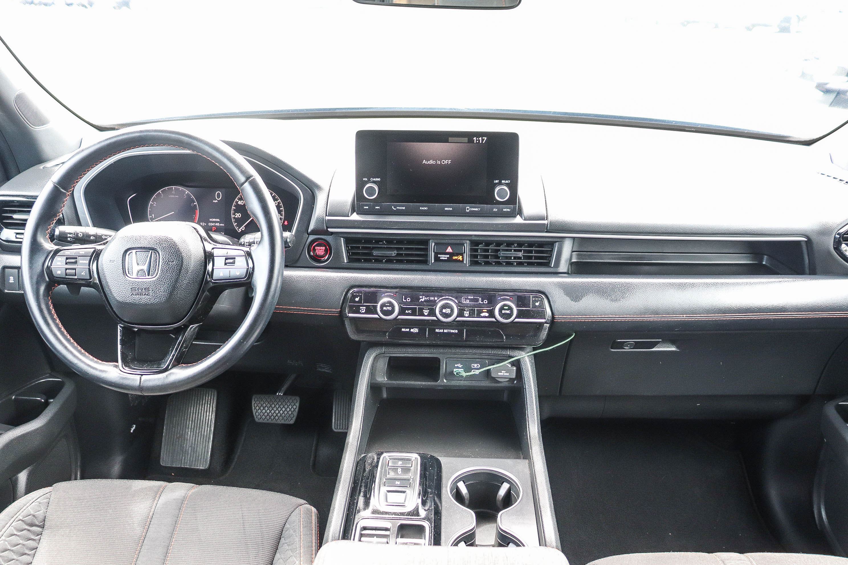Certified 2025 Honda Pilot Sport image 14
