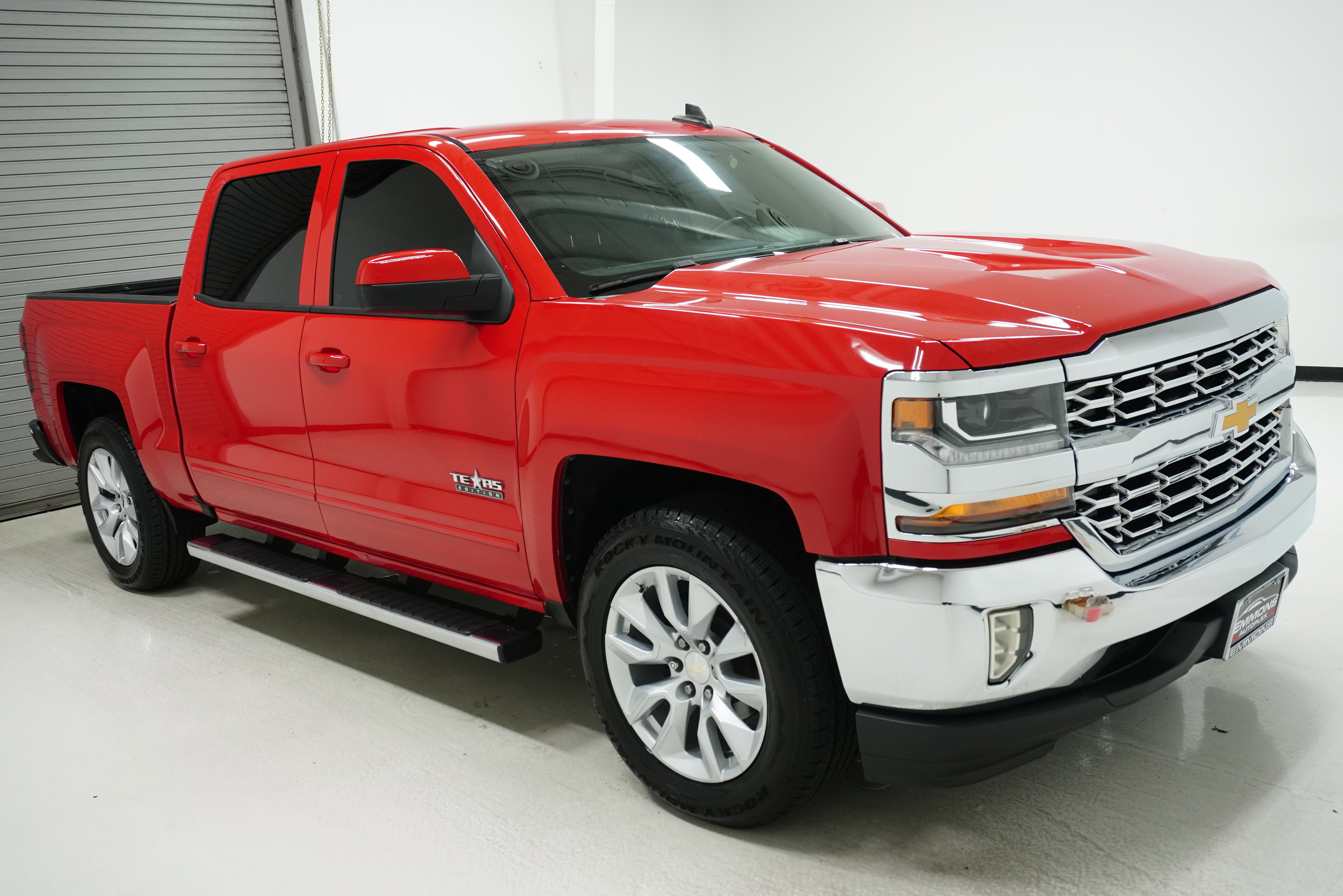 Used 2016 Chevrolet Silverado 1500 LT w/ Texas Edition image 3