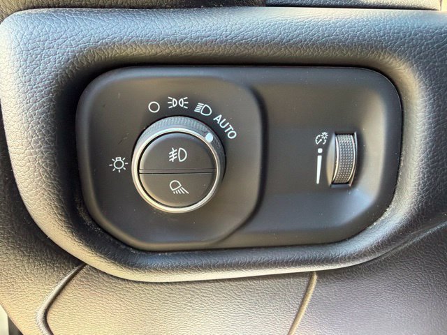 Certified 2026 RAM 2500 Big Horn AWD/4WD image 16