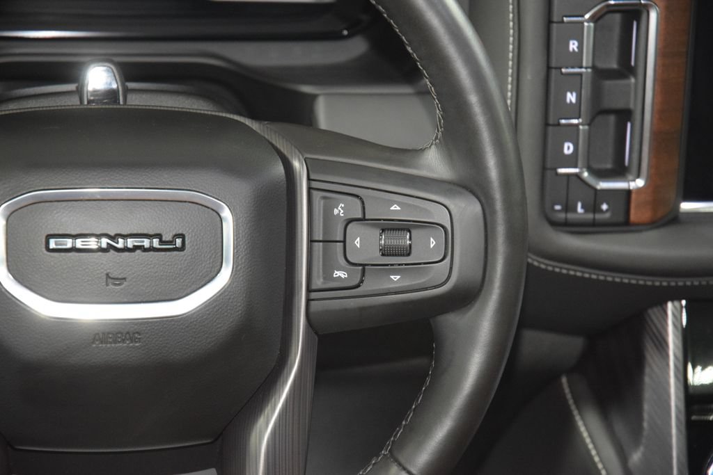 Used 2024 GMC Yukon XL Denali Ultimate AWD/4WD image 42