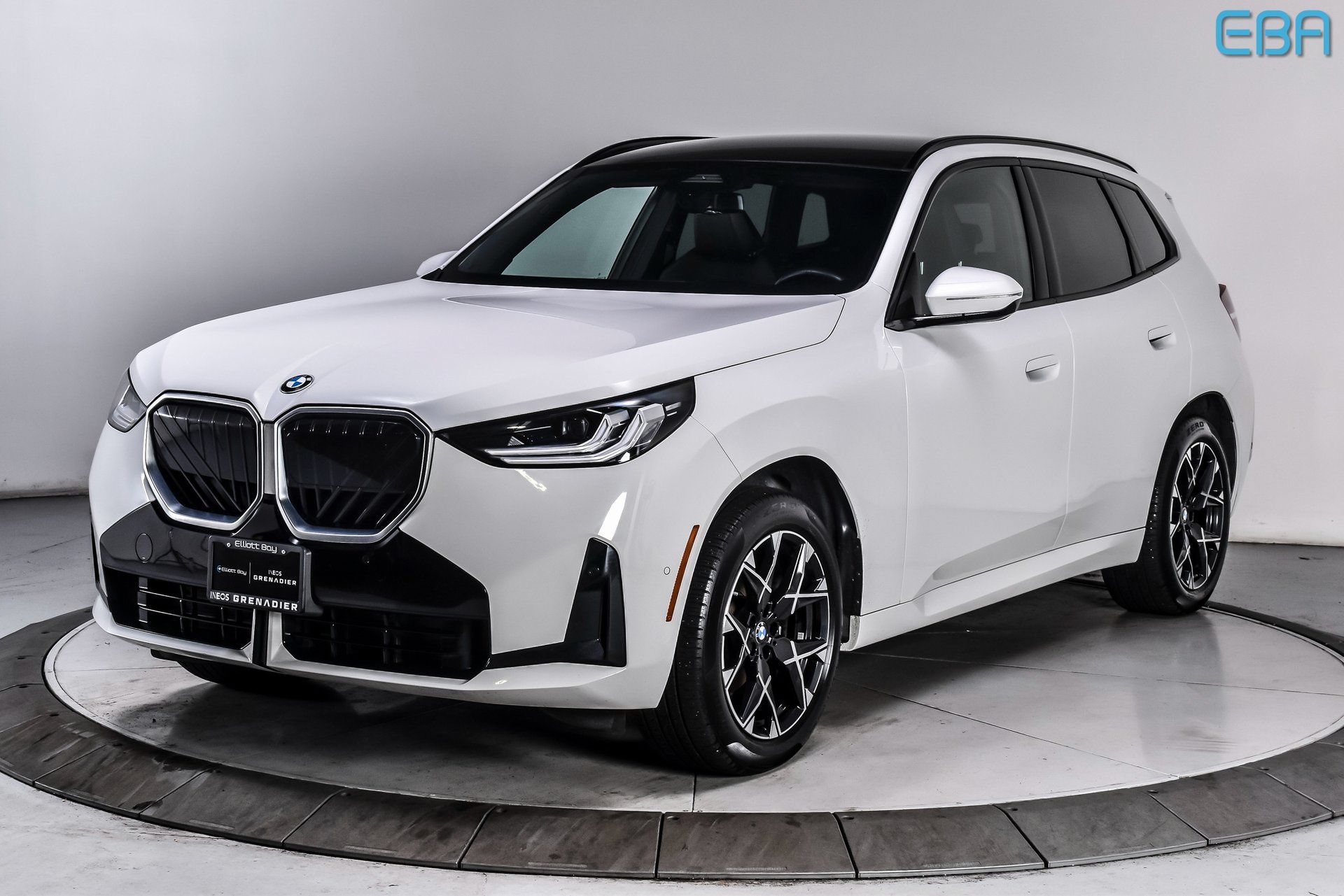 Used 2025 BMW X3 xDrive30i w/ M Sport Package AWD/4WD image 2