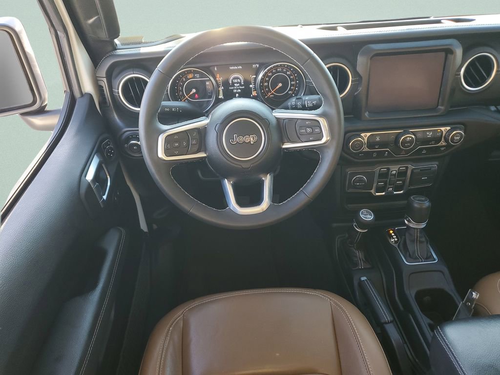 Used 2023 Jeep Wrangler Sahara image 15