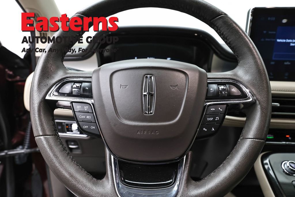 Used 2022 Lincoln Nautilus FWD w/ Premium Package image 10