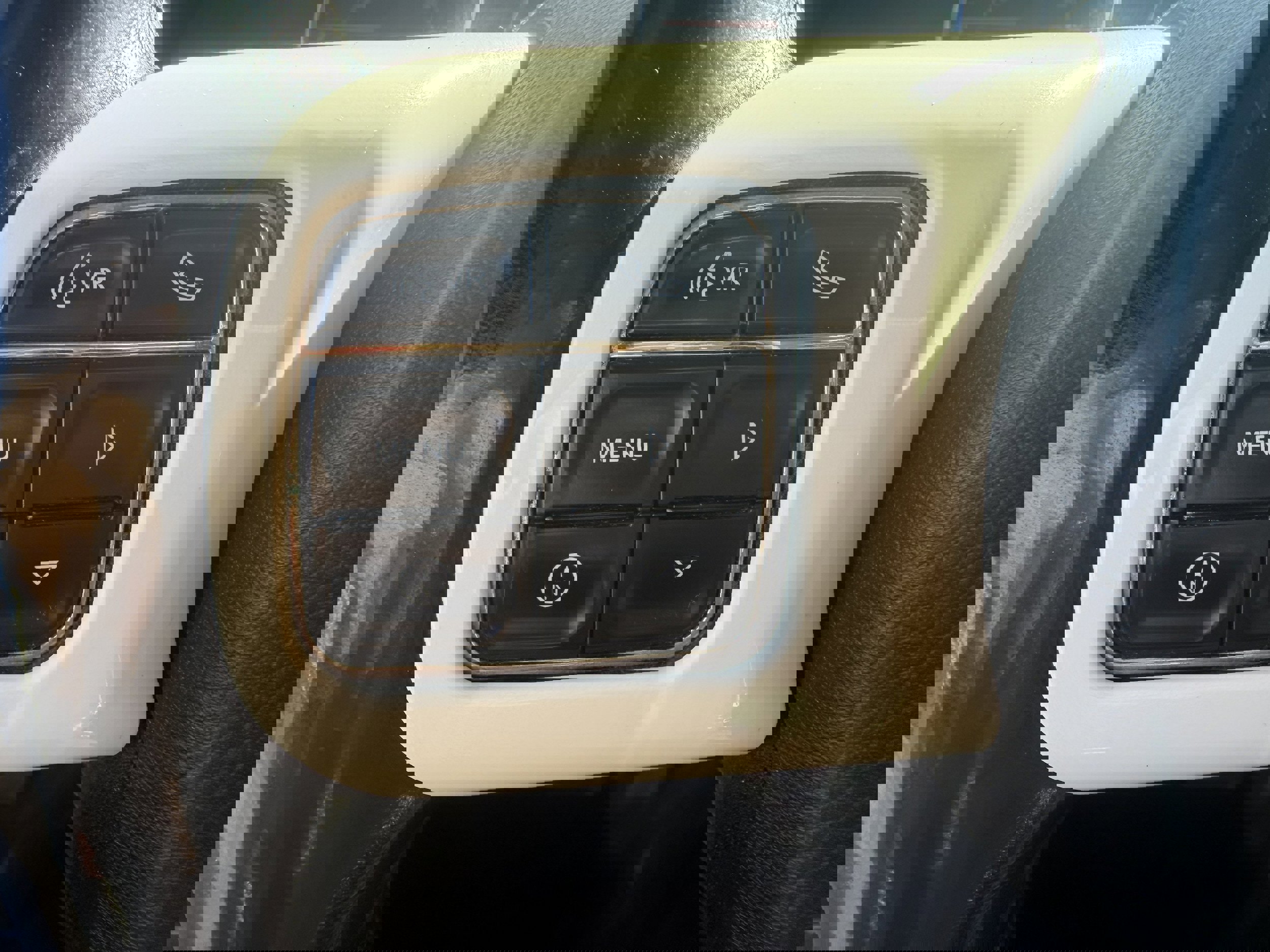 Used 2012 Jeep Wrangler Unlimited Rubicon w/ Connectivity Group image 15